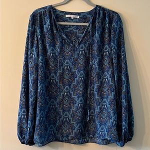 Violet & Claire blouse. Size Large.